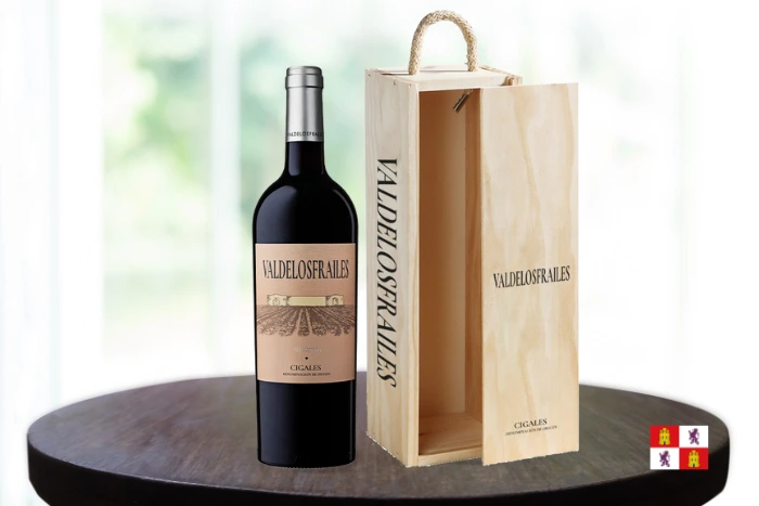 Valdelosfrailes Reserva 2015 en Caja de Madera image